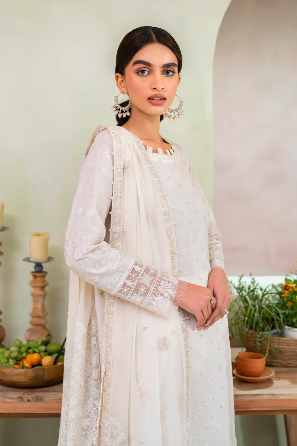 IP-226 Embroidered Lawn - Image 7