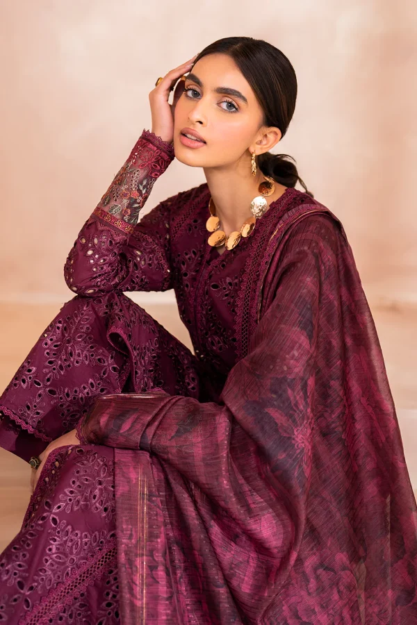 IP-2211 Embroidered Lawn - Image 3