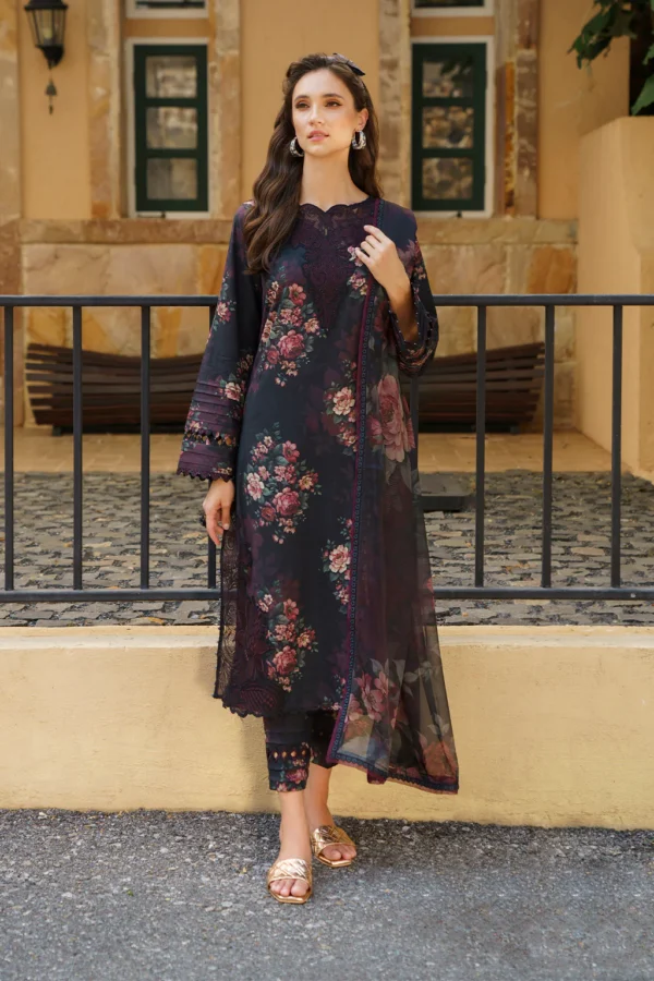 UE-214 PRINTED LAWN by Iznik - Image 4