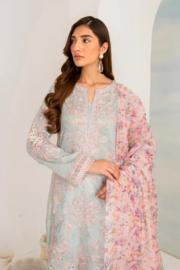 IGL-01 Embroidered Lawn by Iznik - Image 3