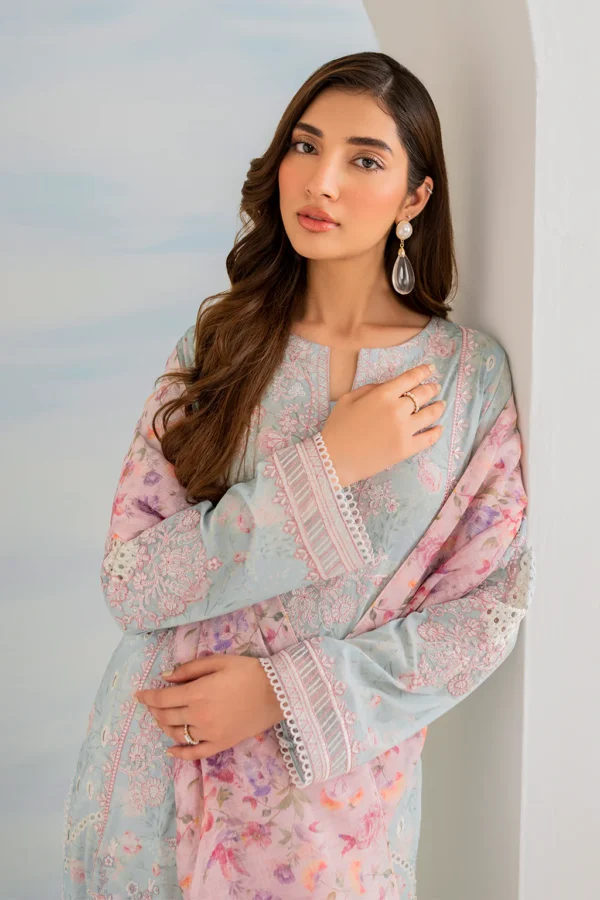 IGL-01 Embroidered Lawn by Iznik - Image 5