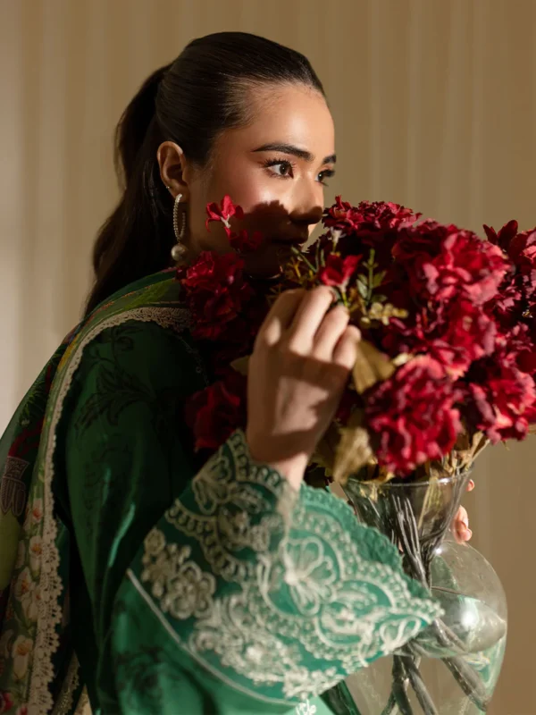 Verdant - LP - 10 | 3 PC Lawn by Mahnur - Image 8