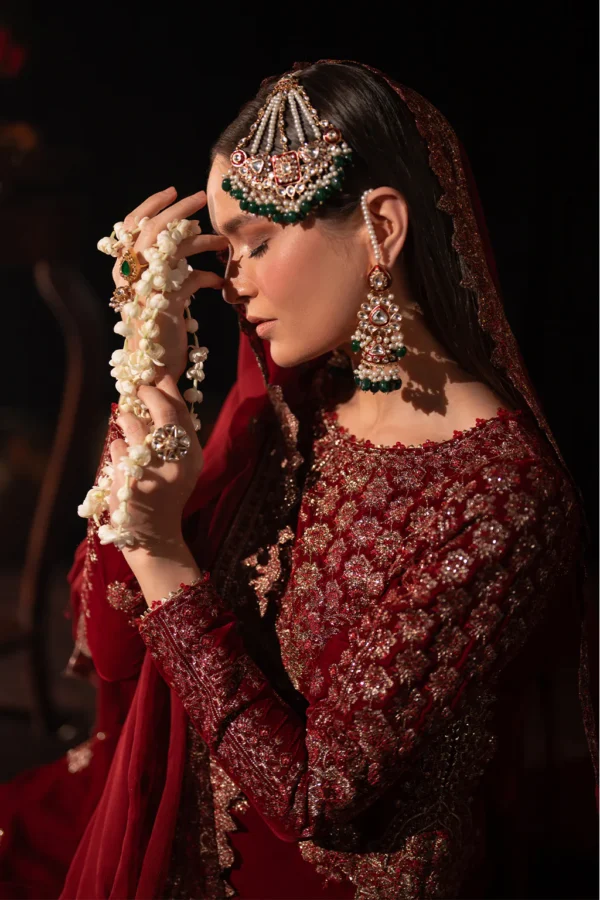 IV-40 Embroidered Velvet by Iznik - Image 9