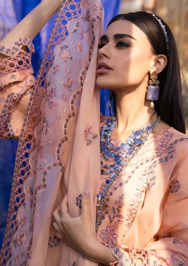 Alizeh Rawayat Luxury Lawn'24 D-09 Nazmin - Image 3