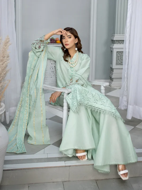 Tanaz | 3 PC Lawn Unstitch D-06 by Mahnur - Image 4