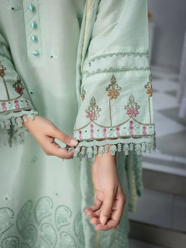 Tanaz | 3 PC Lawn Unstitch D-06 by Mahnur - Image 5