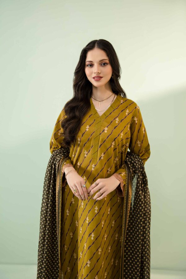 3 Piece - Printed Unstitched Lawn Suit - 42302127-R by Nishat - Image 5