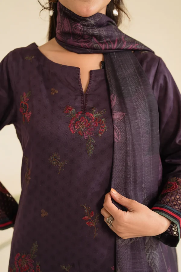 UE-426 Embroidered Textured Lawn Unstitched 3-Piece Suit - Sole Mode '25 by Iznik Fashions - Image 7