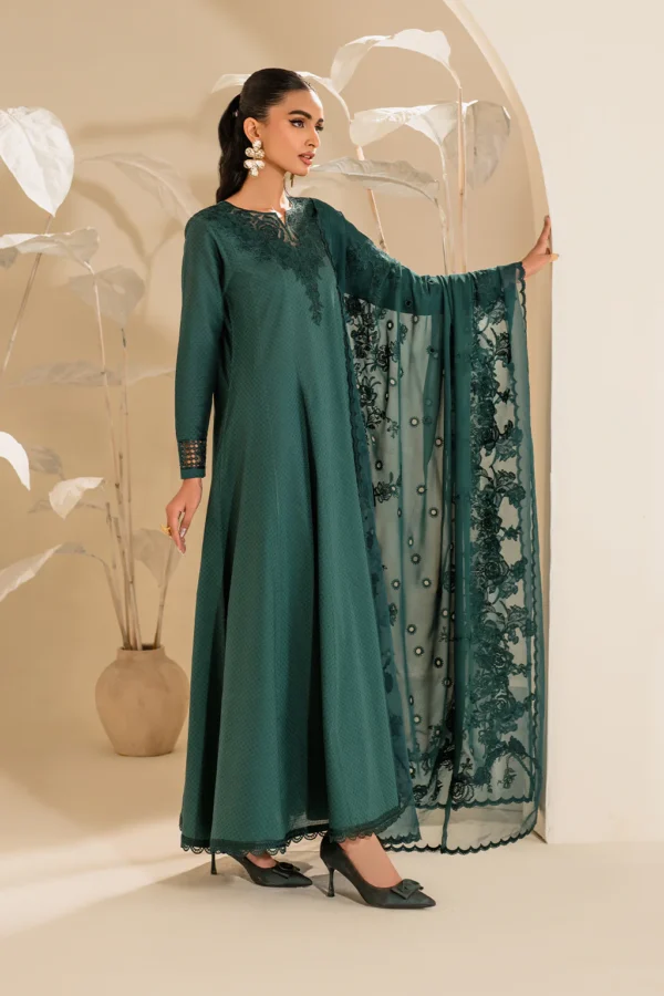 UE-422 Textured Lawn Ustitched 3-Piece Suit - Sole Mode '25 by Iznik Fashions - Image 4