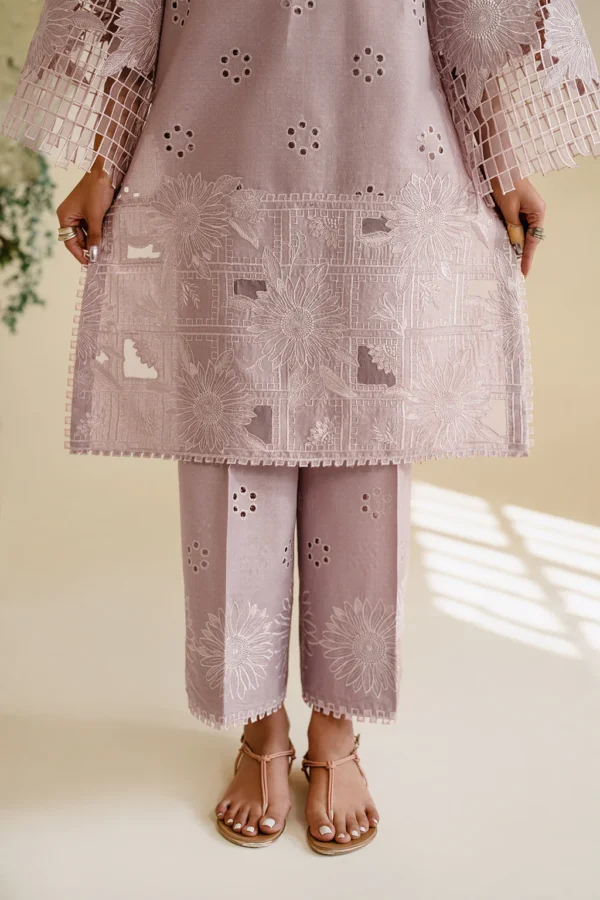 UE-431 Embroidered Textured Lawn Unstitched 3-Piece Suit - Sole Mode '25 by Iznik Fashions - Image 5