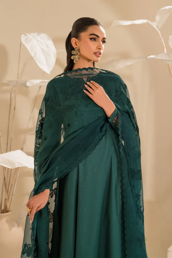 UE-422 Textured Lawn Ustitched 3-Piece Suit - Sole Mode '25 by Iznik Fashions - Image 5