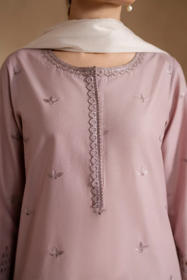 UE-470 Embroidered Lawn Unstitched 3-Piece Suit - Sole Mode '25 by Iznik Fashions - Image 6