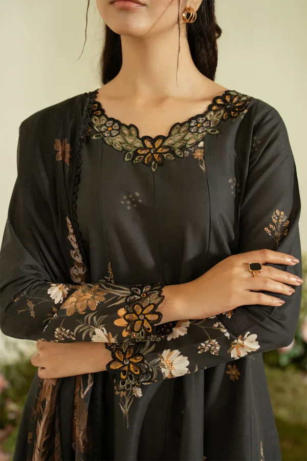 UE-450 Printed Lawn Unstitched 3-Piece Suit - Exclusive Lawn '25 by Iznik Fashions - Image 3