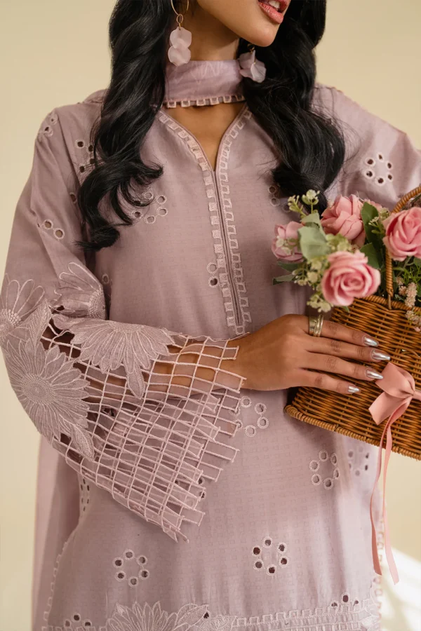 UE-431 Embroidered Textured Lawn Unstitched 3-Piece Suit - Sole Mode '25 by Iznik Fashions - Image 3