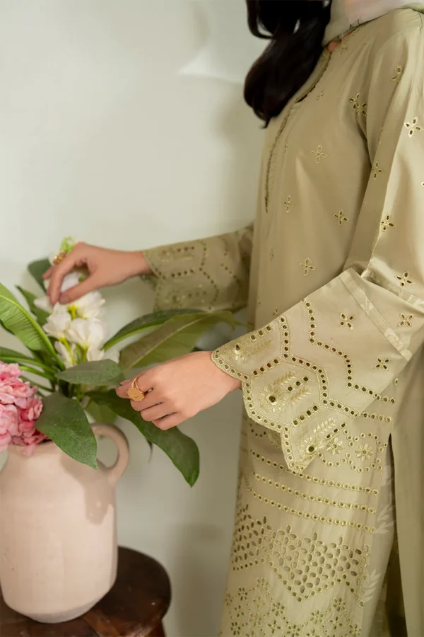 UE-475 Embroidered Lawn Unstitched 3-Piece Suit - Sole Mode '25 by Iznik Fashions - Image 6