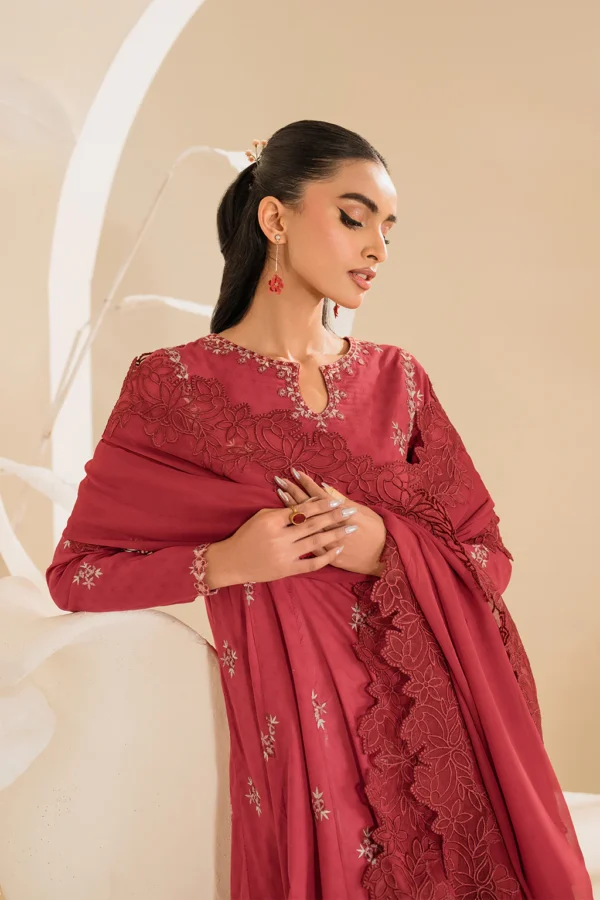 UE-425 Embroidered Textured Lawn Ustitched 3-Piece Suit - Sole Mode '25 by Iznik Fashions - Image 3