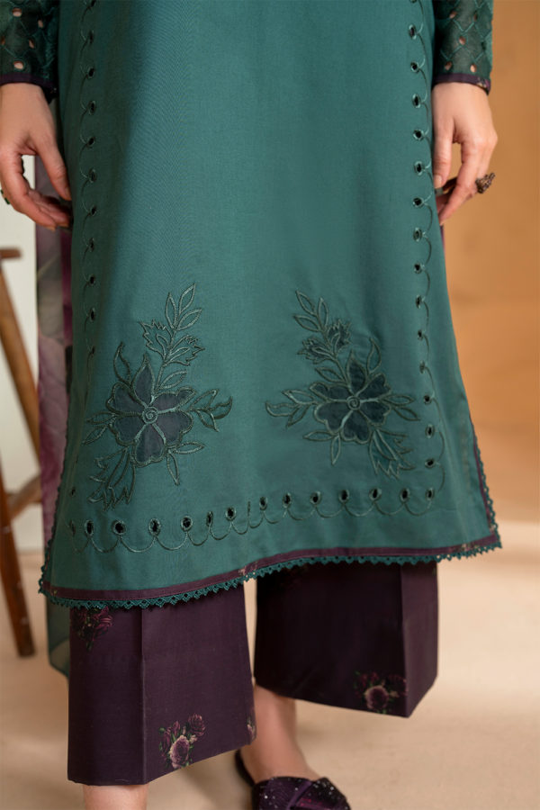 UE-468 Embroidered Lawn Unstitched 3-Piece Beautiful Suit – Sole Mode ’25 by Iznik Fashions - Image 7