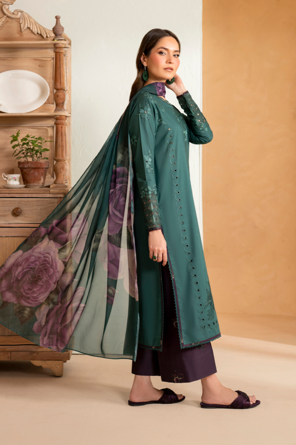 UE-468 Embroidered Lawn Unstitched 3-Piece Beautiful Suit – Sole Mode ’25 by Iznik Fashions - Image 4