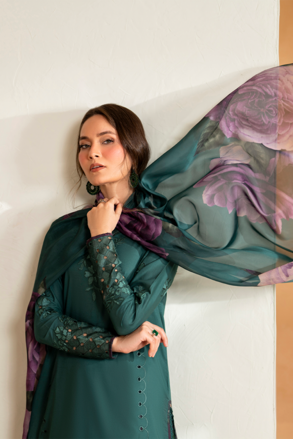 UE-468 Embroidered Lawn Unstitched 3-Piece Beautiful Suit – Sole Mode ’25 by Iznik Fashions - Image 10