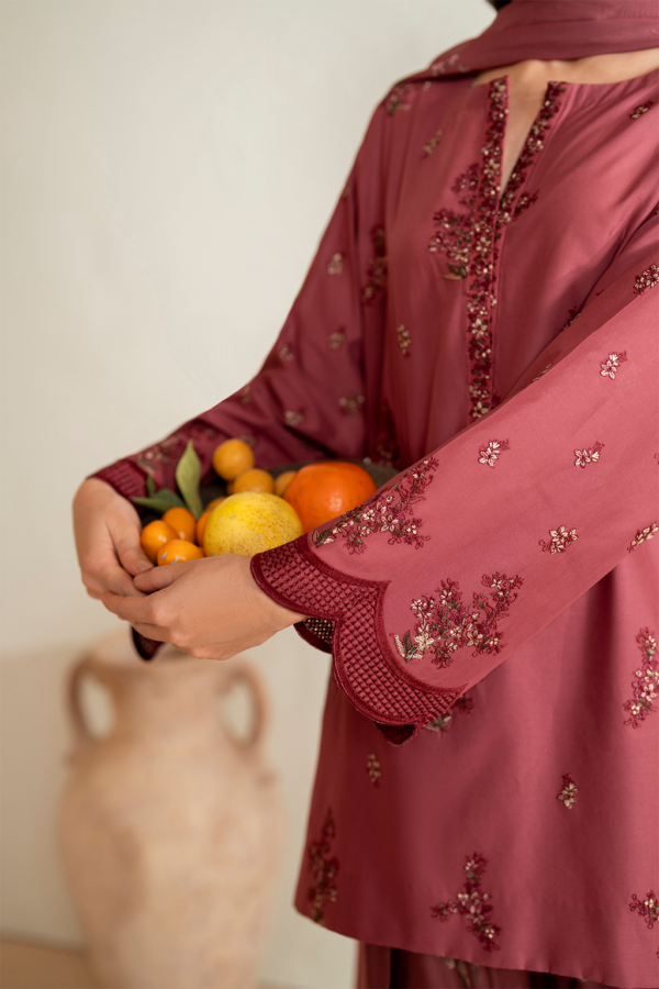 UE-469 Printed Lawn Unstitched 3-Piece Suit - Sole Mode '25 by Iznik Fashions - Image 4