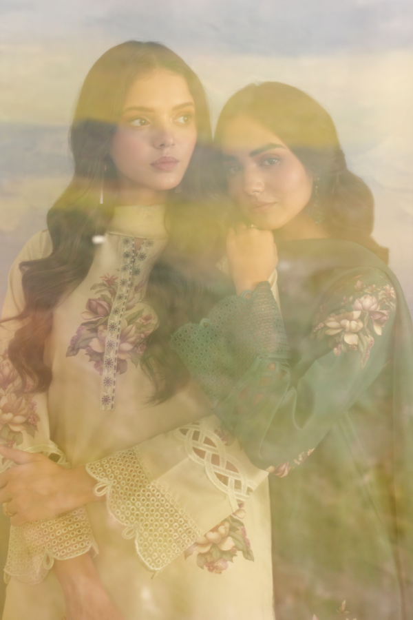 UE-459 Printed Lawn Unstitched 3-Piece Suit - Sole Mode '25 by Iznik Fashions - Image 4
