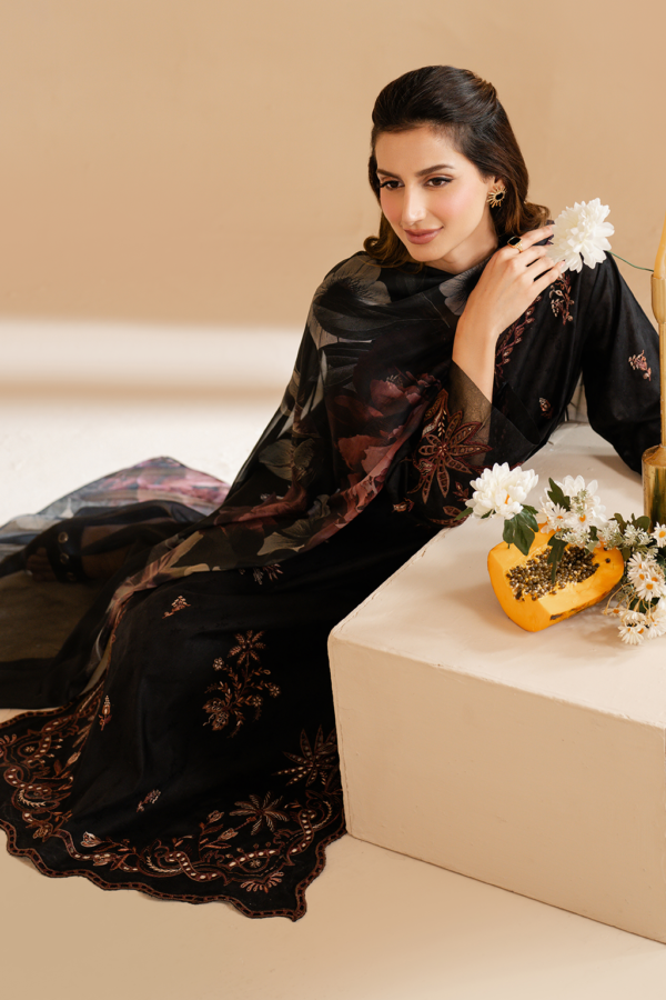 UE-462 Embroidered Lawn Unstitched 3-Piece Suit - Exclusive Lawn '25 by Iznik Fashions - Image 7