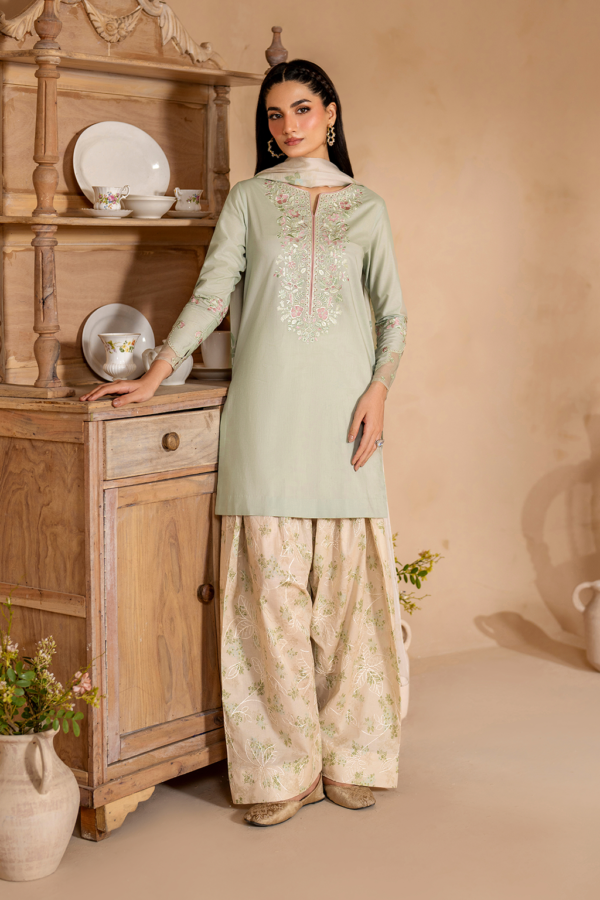 UE-472 Embroidered Lawn Unstitched 3-Piece Beautiful Suit – Sole Mode ’25 by Iznik Fashions - Image 7