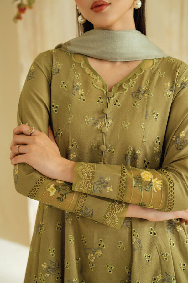 UE-447 Printed Lawn Unstitched 3-Piece Suit - Exclusive Lawn '25 by Iznik Fashions - Image 7