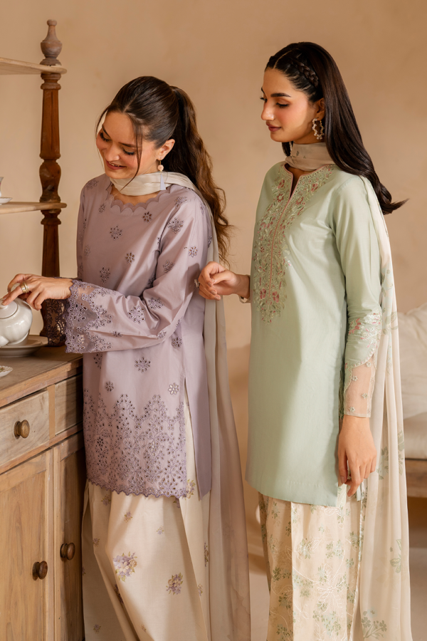 UE-472 Embroidered Lawn Unstitched 3-Piece Beautiful Suit – Sole Mode ’25 by Iznik Fashions - Image 2