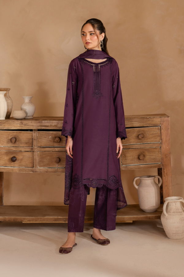 UE-467 Embroidered Lawn Unstitched 3-Piece Suit - Sole Mode '25 by Iznik Fashions