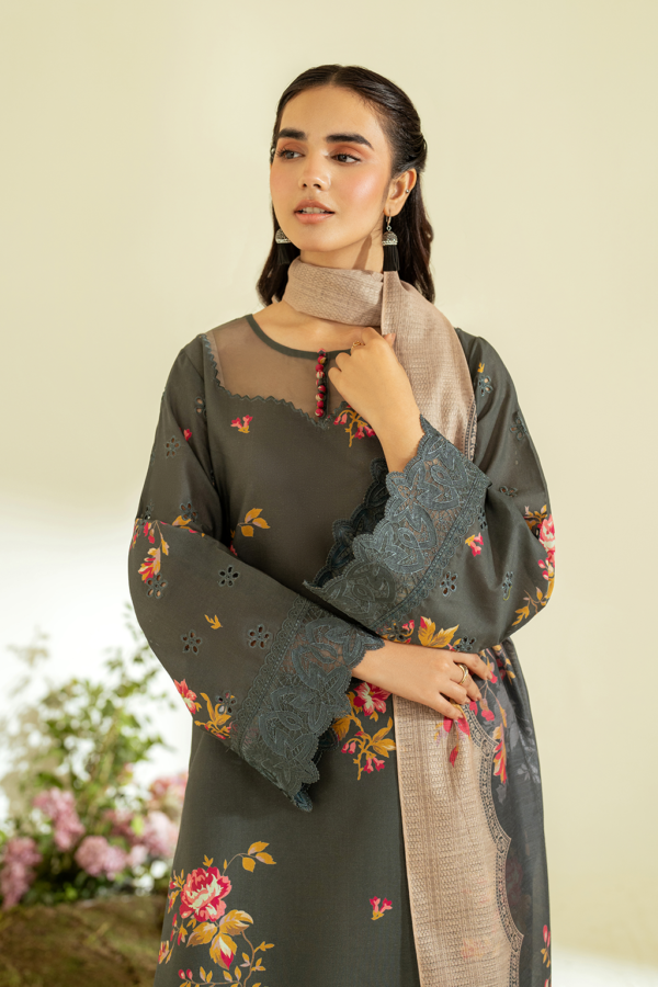 UE-452 Printed Lawn Unstitched 3-Piece Beautiful Suit – Sole Mode ’25 by Iznik Fashions - Image 4