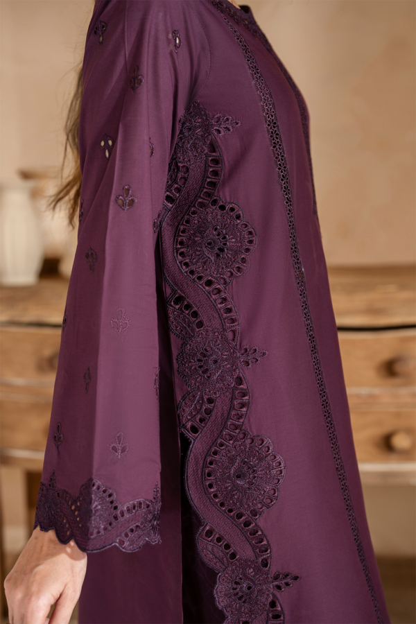 UE-467 Embroidered Lawn Unstitched 3-Piece Suit - Sole Mode '25 by Iznik Fashions - Image 7